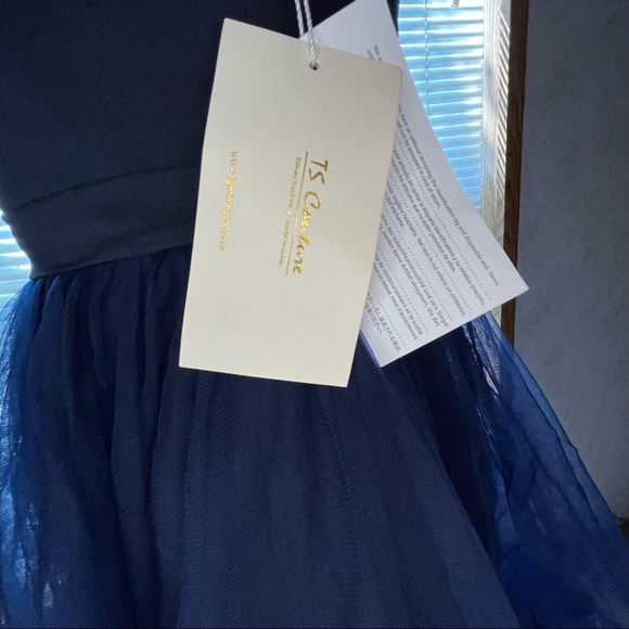 TS COUTURE DRESS - Picture 3 of 9